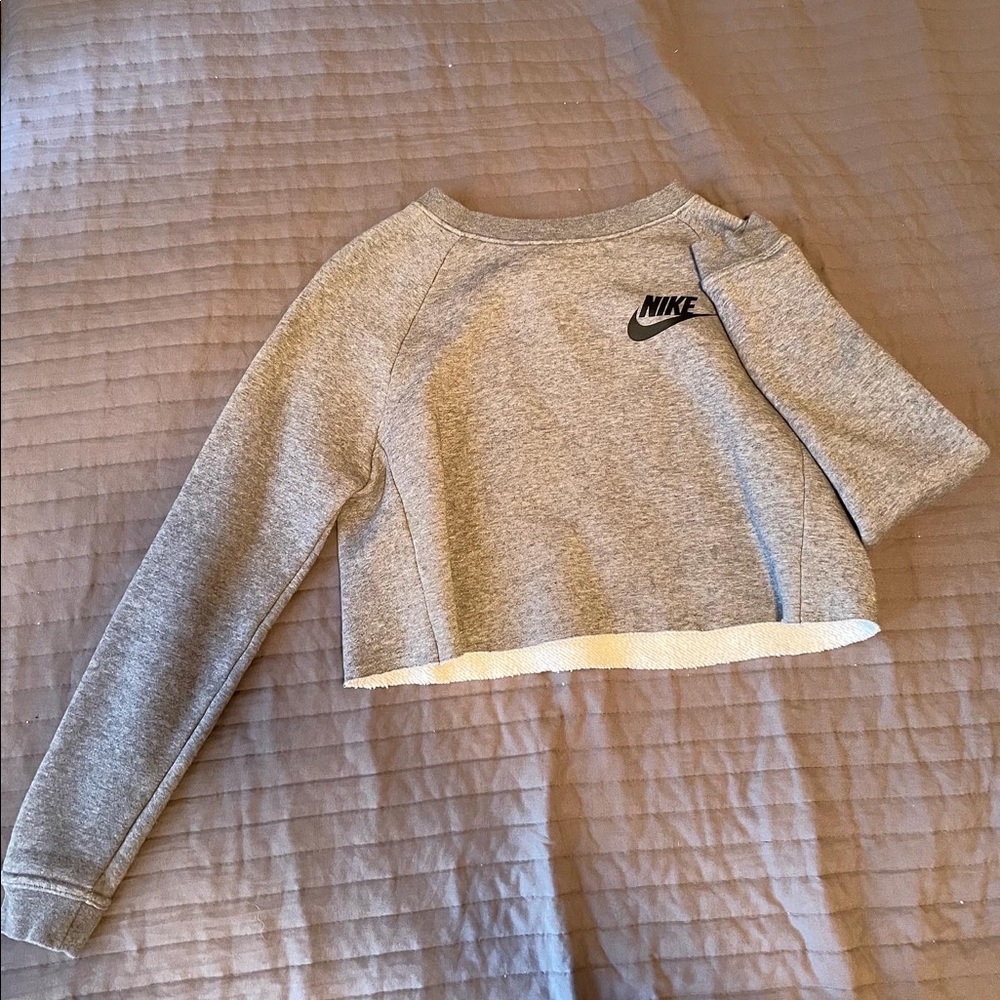 Nike Cropped Sweatshirt